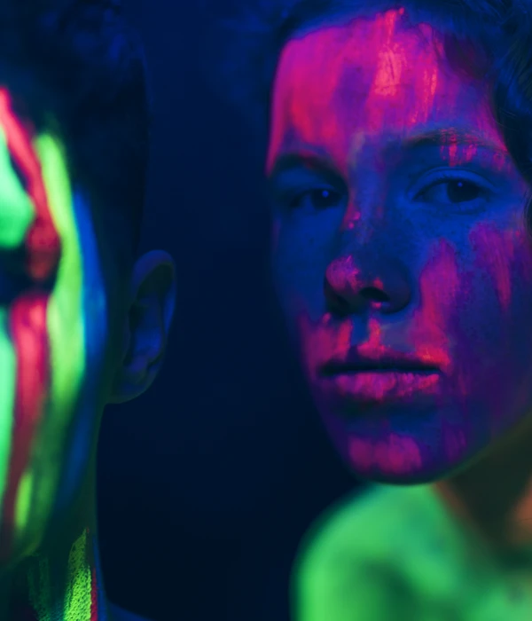 man-woman-wearing-fluorescent-make-up-page